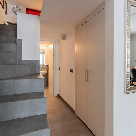 Apartament Homeby, Maisonette Lodovica Mediolan