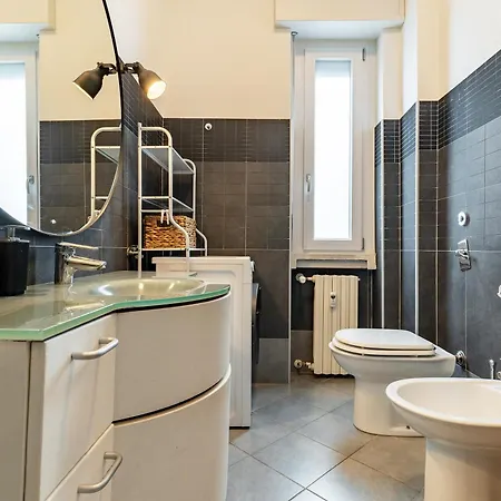 Citylife View And 10 Minutes By Walk Modern Apartment