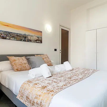 Citylife View And 10 Minutes By Walk Modern Apartment