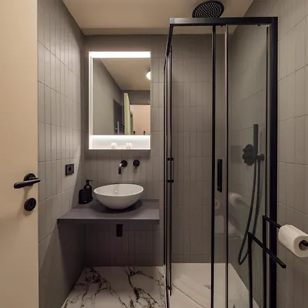 Xenia - Renovated Two-room In Sant'ambrogio *