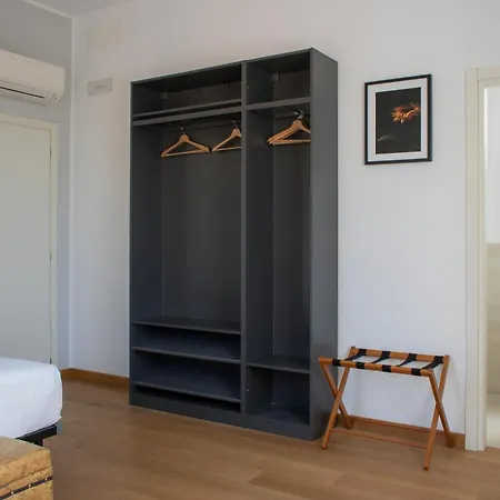 Rrrapido Holy And - Via Sardegna 3* Milaan