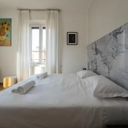 Rrrapido Holy And - Via Sardegna 3* Μιλάνο