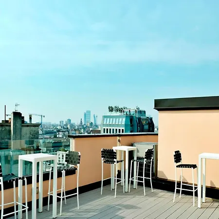 Apartment With Shared Terrace Milan