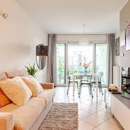 Oasi Di Relax Con Box Privato E Balcone, Vicino M1 Apartment *
