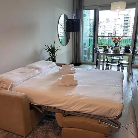 Oasi Di Relax Con Box Privato E Balcone, Vicino M1 *