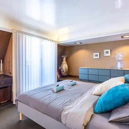 Penthouse 10 Minutes From The Duomo Panzió *