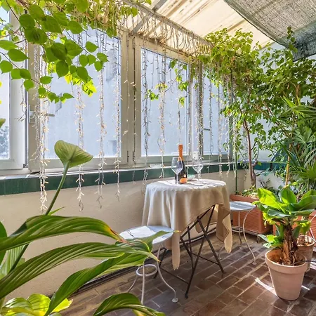 Panzió Penthouse 10 Minutes From The Duomo *
