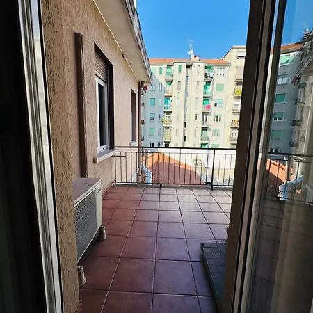 Bovisa House Private בית הארחה *