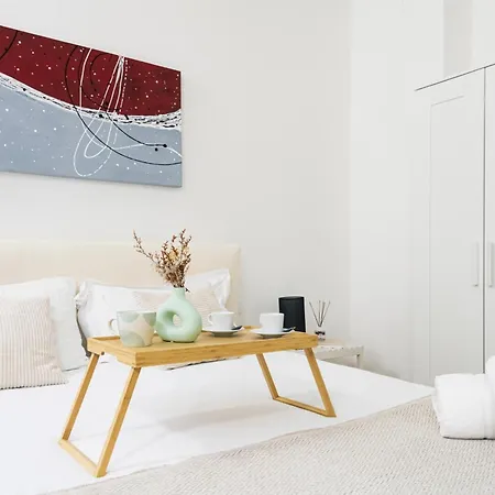 Amazing, New & Fully Furnished In Duomo * Milano