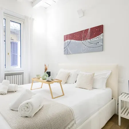 Appartamento Amazing, New & Fully Furnished In Duomo *