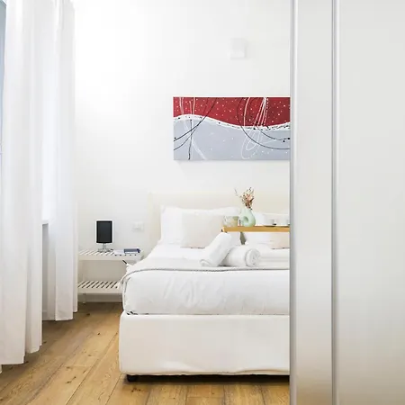 Appartamento Amazing, New & Fully Furnished In Duomo Milano