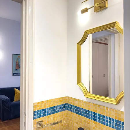 The Boutique - Repubblica - Station * Milán