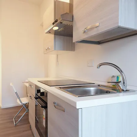 Plana - Tennis Club Affittacamere Milano