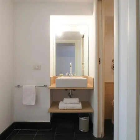 Apartman Enchanting Loft Between History And Tranquility Milánó