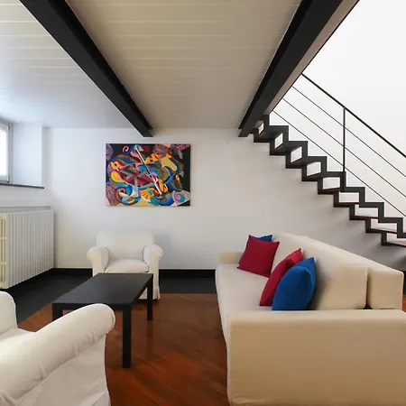 Enchanting Loft Between History And Tranquility Milánó