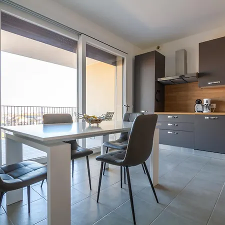 Apartment View 15 Min From Duomo *