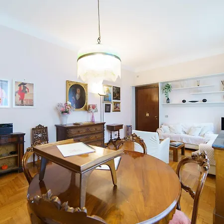 Intrho Vintage Flat *