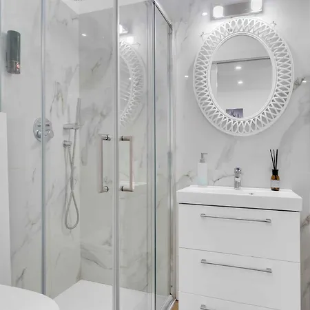 Marghera Metro Wifi & Shopping * Milaan