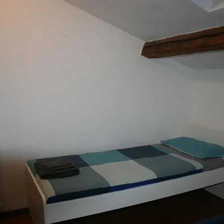 Very Close To The Area * Milano