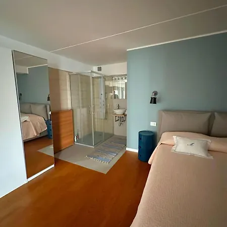 Slim's Loft Linate Airport *