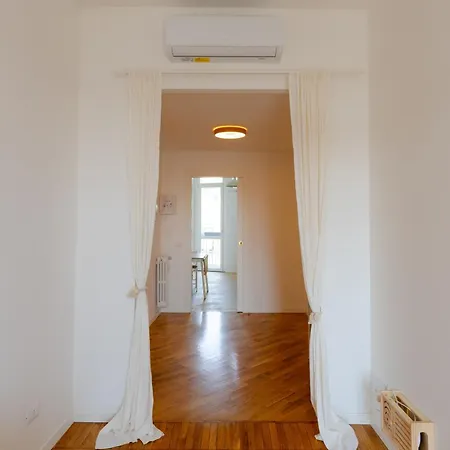 Casa Soperga, Corso Buenos Aires, Loreto, アパート ミラノ