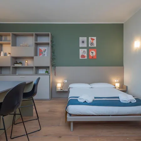 Apartment Xenia - Elegant In San Siro Area *