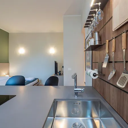 Xenia - Elegant In San Siro Area * Mailand