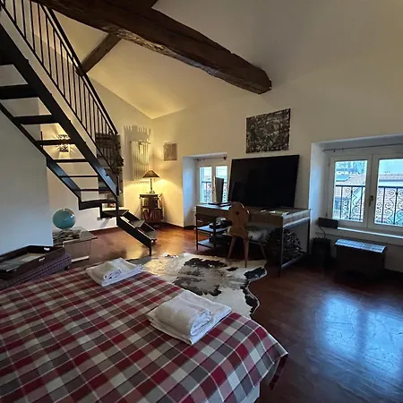 Casa Tiare, Artsy Zona Brera Moscova Appartamento