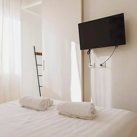 Luminoso In Porta Venezia Apartmán