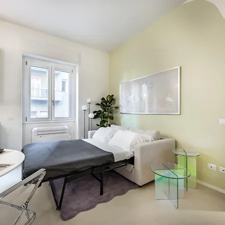 Apartment Isola Urban Oasis - Cozy & Stylish Milan