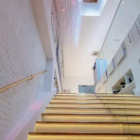 Piscina Interna Privata E A Milano