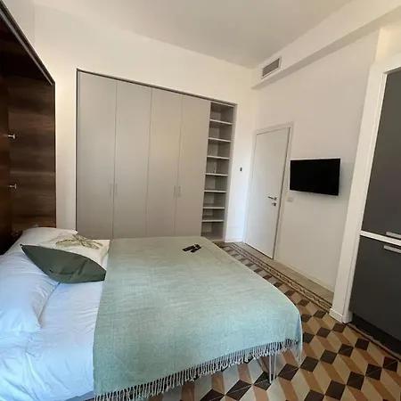 2 Bedrooms 2 Bathrooms And Ideal Subway Connection Nyaraló Milánó