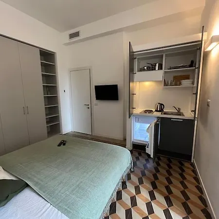 2 Bedrooms 2 Bathrooms And Ideal Subway Connection Semesterbostad
