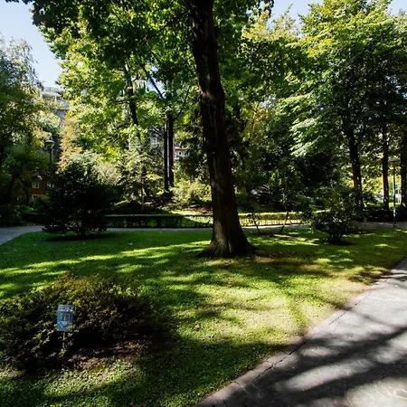 Fashion & Design District- Fancy * 米兰