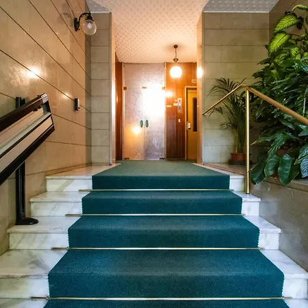 Fashion & Design District- Fancy *