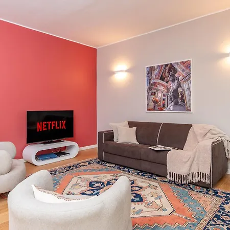 Luxurious & Spacious Flats In Duomo * Milan