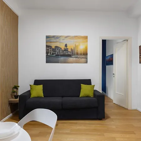 Life Elegant Penthouse With Terrace, Wi-fi Netflix, Subway 5 Min - Very Convenient Location * 米兰