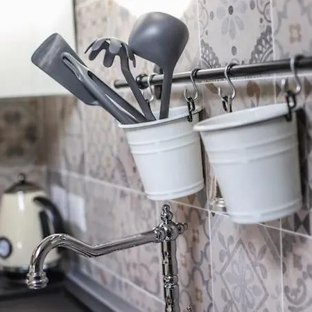 Attico Luminoso Vicino Stazione Tatil Evi *