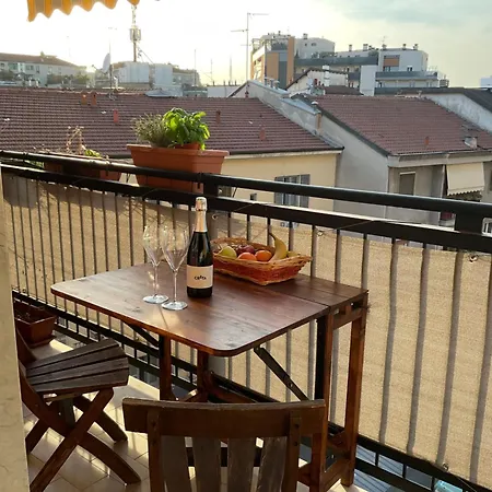 Modern And Cozy In Apartman