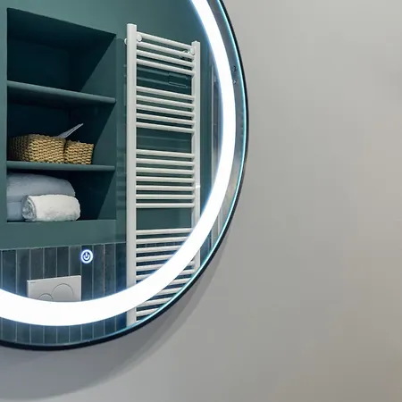 Beplace In Chinatown Apartment