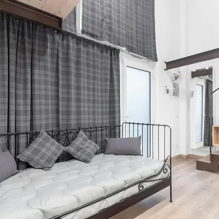 So14 - Loreto - Duomo -central - Comfortable - דירה