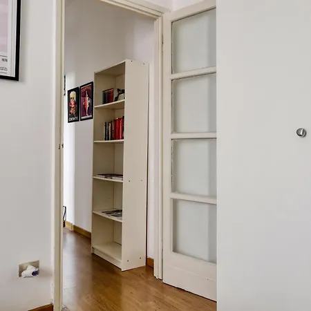 Apartman View, Elegant In Milan's Rooftops
