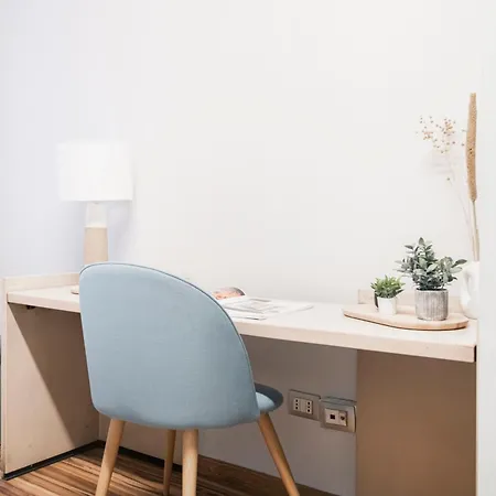 Easylife - Elegant 3 Mins From Duomo Apartment *