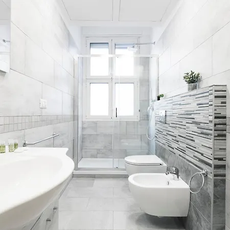 Easylife - Elegant 3 Mins From Duomo Apartment Milan