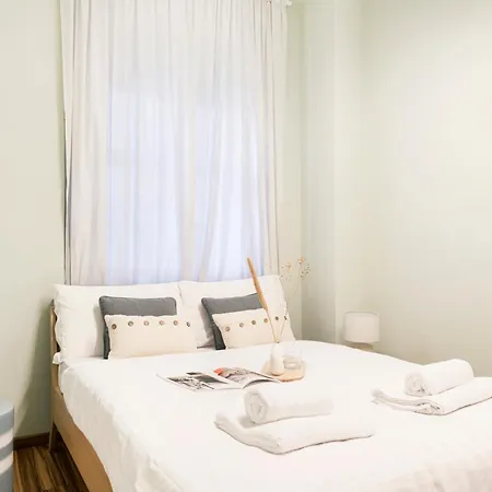 Apartment Easylife - Elegant 3 Mins From Duomo Milan