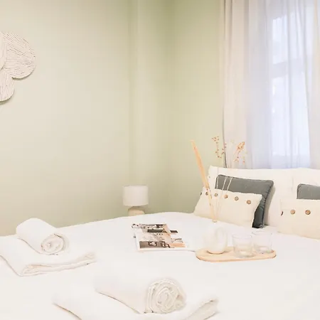 Easylife - Elegant 3 Mins From Duomo Milan