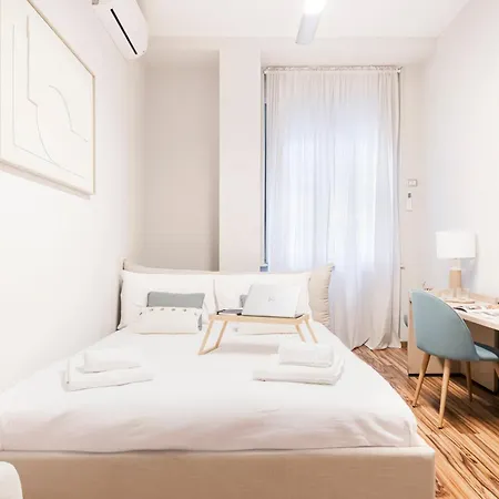 Apartment Easylife - Elegant 3 Mins From Duomo *