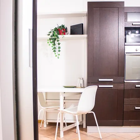 Urban Living - Navigli Bocconi ミラノ