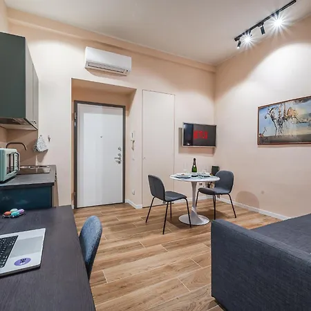 The Colors - Duomo Area Appartement *