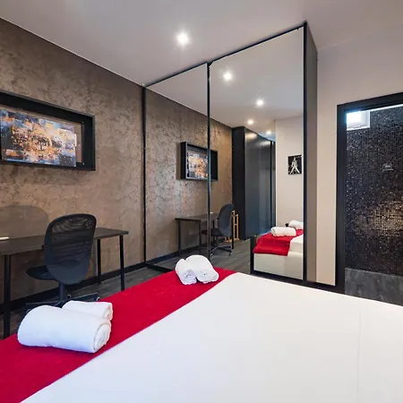 Xenia - Spacious Four-room In Moscova * Milano